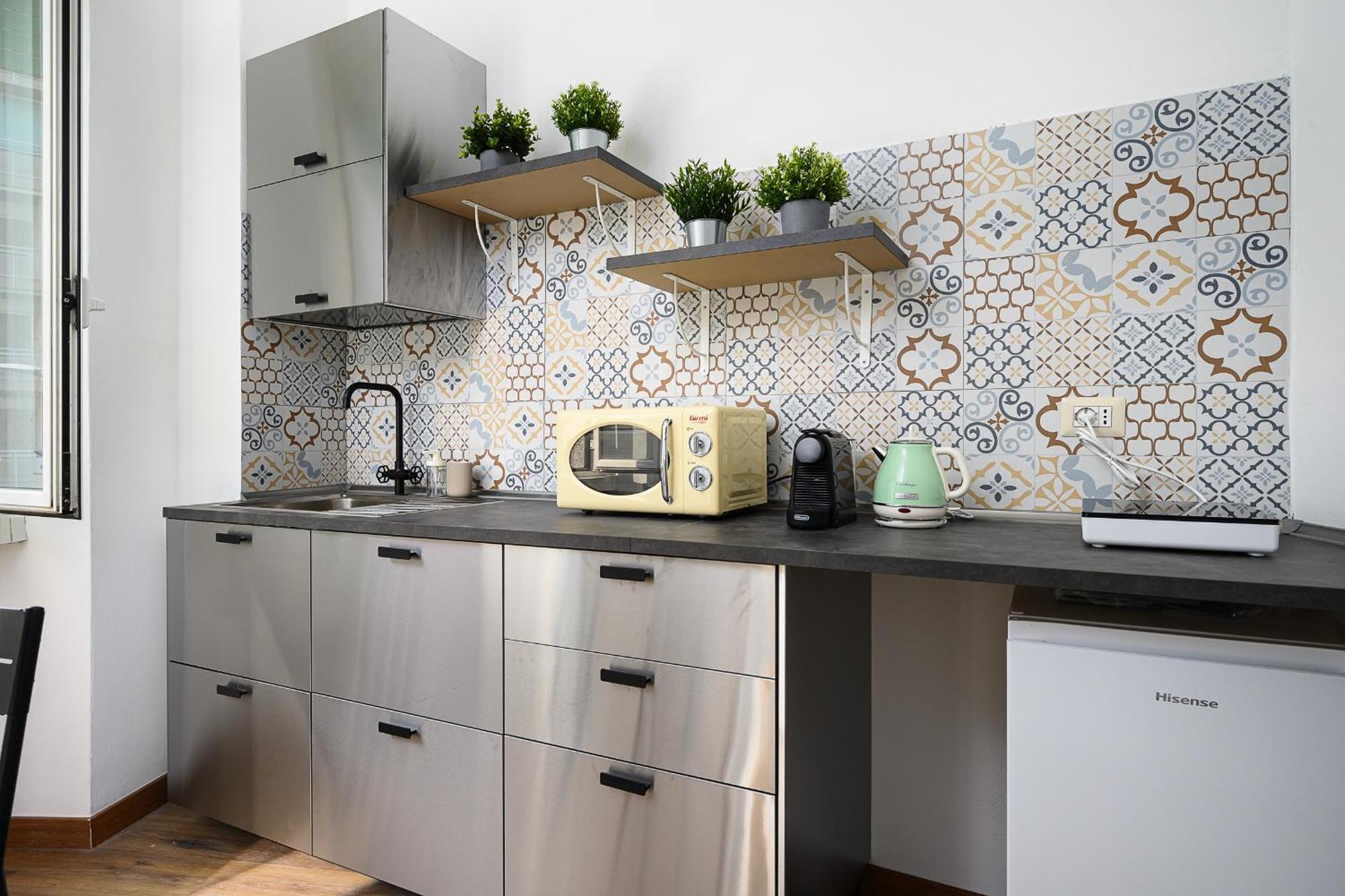 Insubria 8-2 - Monolocale Cool Apartment Milan Bagian luar foto