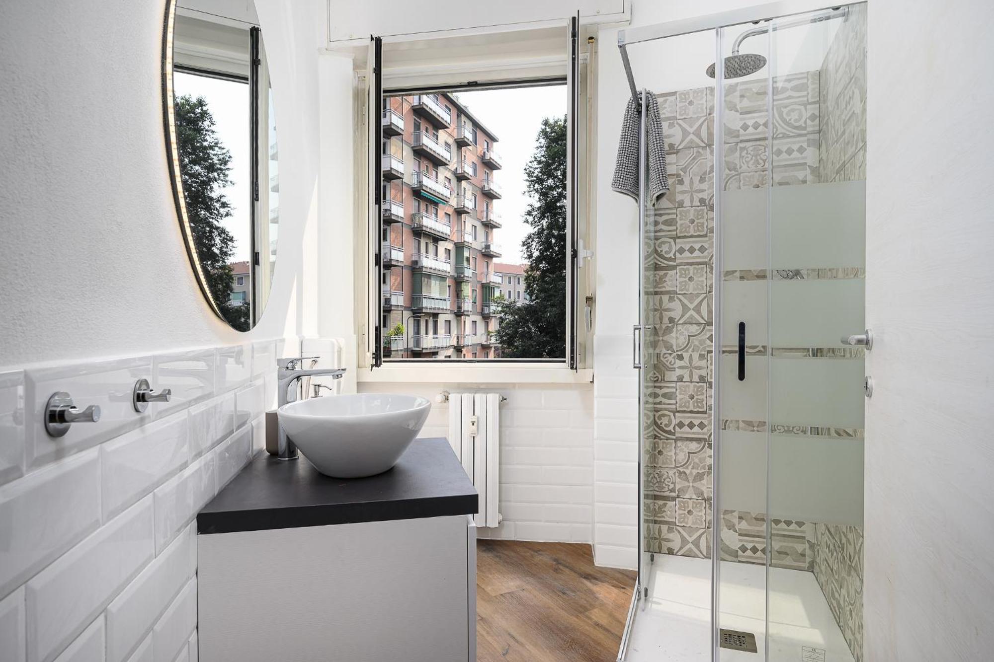 Insubria 8-2 - Monolocale Cool Apartment Milan Bagian luar foto